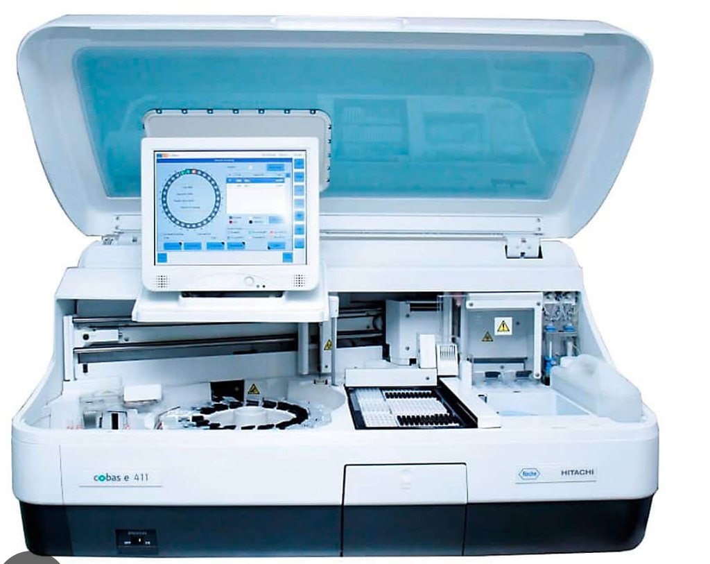 Cobas E411 Immunoassy Analyzer